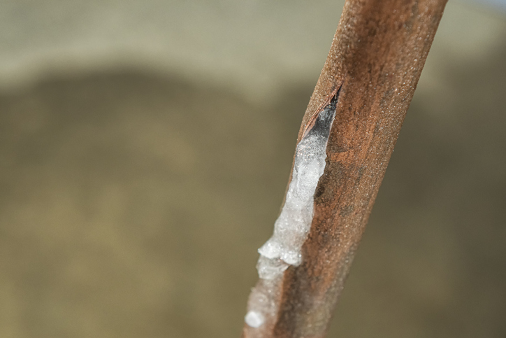 How to Protect Pipes from Freezing Temperatures